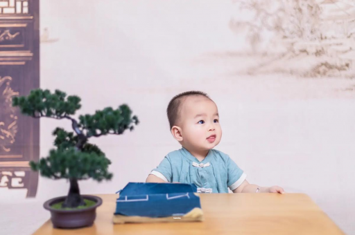 南昌二个月宝宝做哪些训练